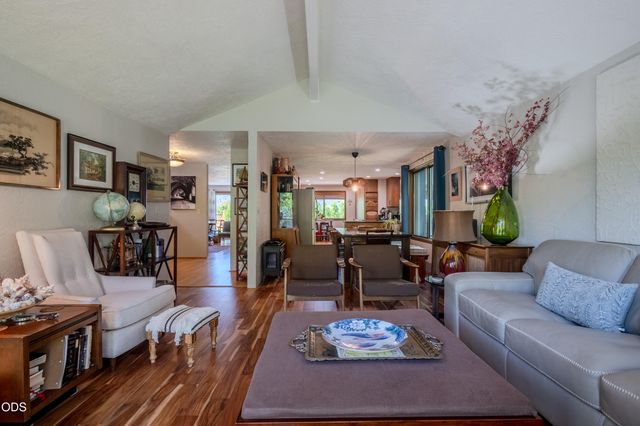2471 Republic Way, Medford, OR 97504