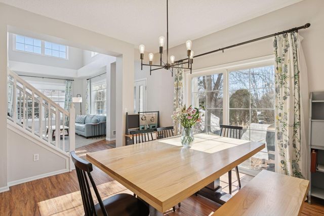 885 Braunworth Court, Chaska, MN 55318