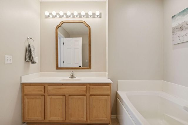 885 Braunworth Court, Chaska, MN 55318