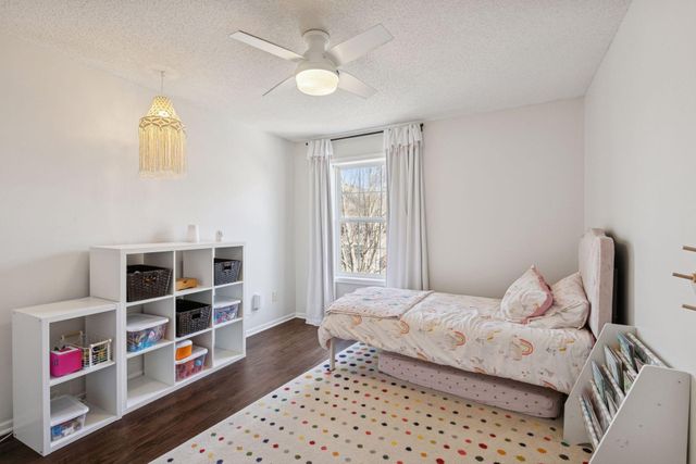 885 Braunworth Court, Chaska, MN 55318