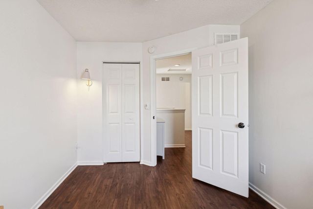 885 Braunworth Court, Chaska, MN 55318