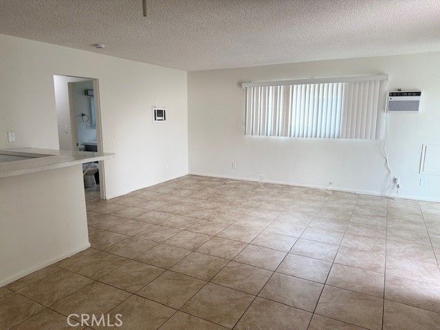 685 E Vista Chino 7, Palm Springs, CA 92262