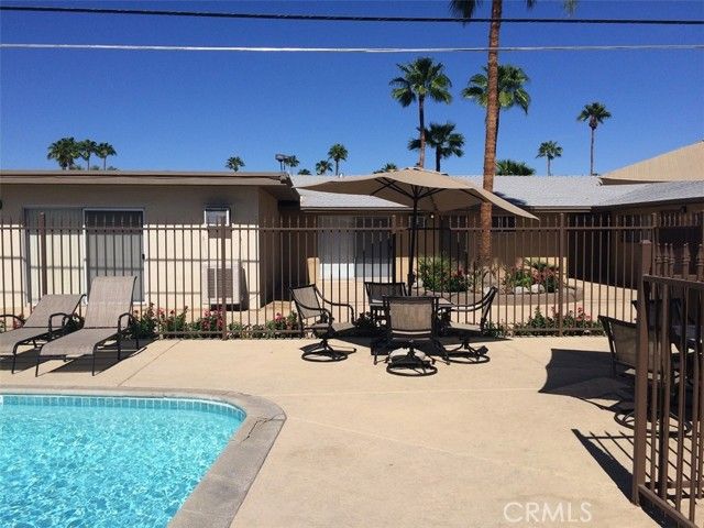 685 E Vista Chino 7, Palm Springs, CA 92262