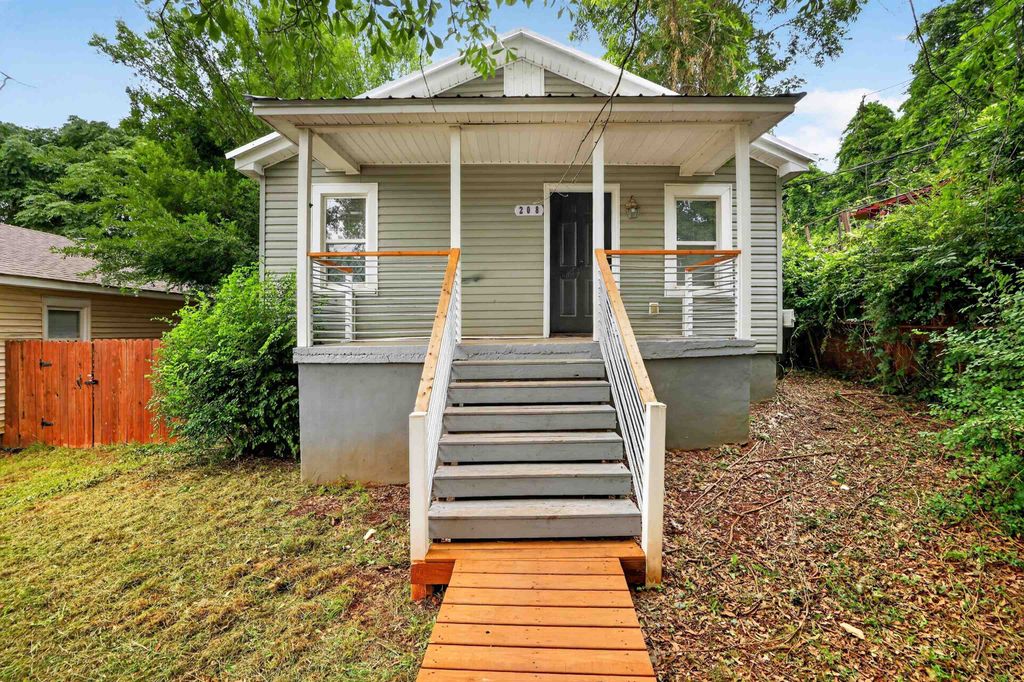 208 Spartanburg St Street, Greenville, SC 29607