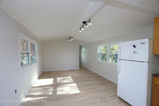 414 Joslen Boulevard 19, Hudson, NY 12534