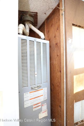 414 Joslen Boulevard 19, Hudson, NY 12534