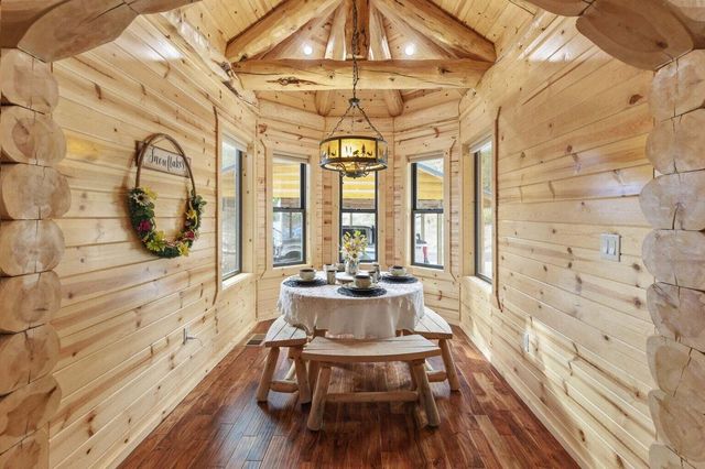 225 Eagle Ridge Road, Canyonville, OR 97417