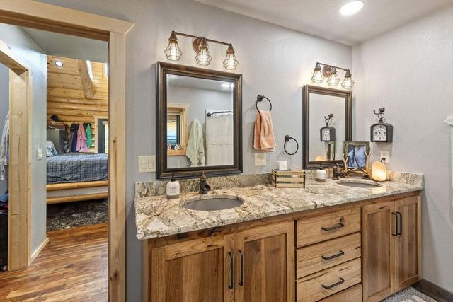 225 Eagle Ridge Road, Canyonville, OR 97417