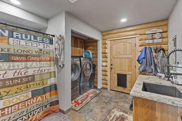 225 Eagle Ridge Road, Canyonville, OR 97417