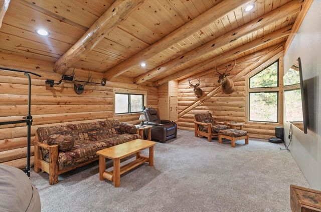 225 Eagle Ridge Road, Canyonville, OR 97417