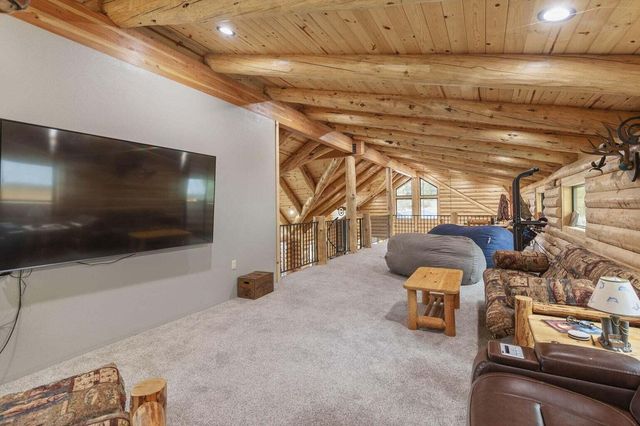 225 Eagle Ridge Road, Canyonville, OR 97417