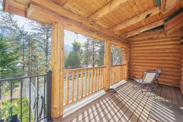 225 Eagle Ridge Road, Canyonville, OR 97417