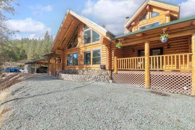 225 Eagle Ridge Road, Canyonville, OR 97417