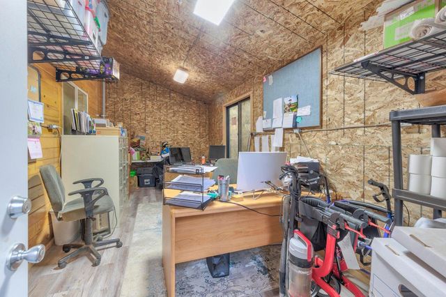 225 Eagle Ridge Road, Canyonville, OR 97417