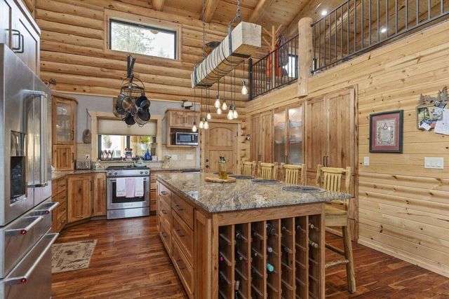 225 Eagle Ridge Road, Canyonville, OR 97417