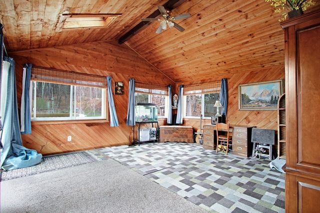 14 Walnut Street, Plainville, MA 02762