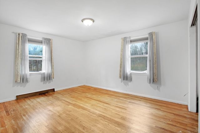 14 Walnut Street, Plainville, MA 02762