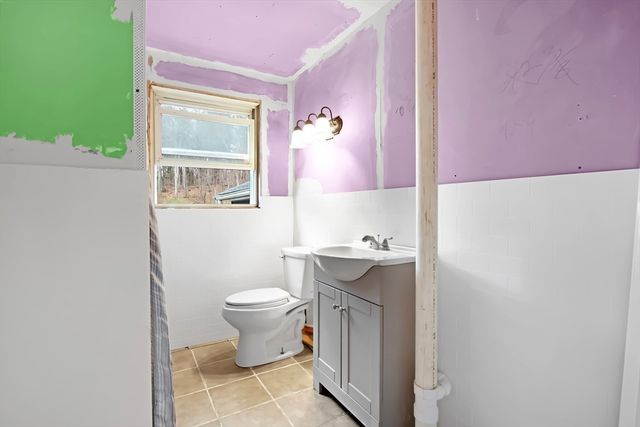 14 Walnut Street, Plainville, MA 02762