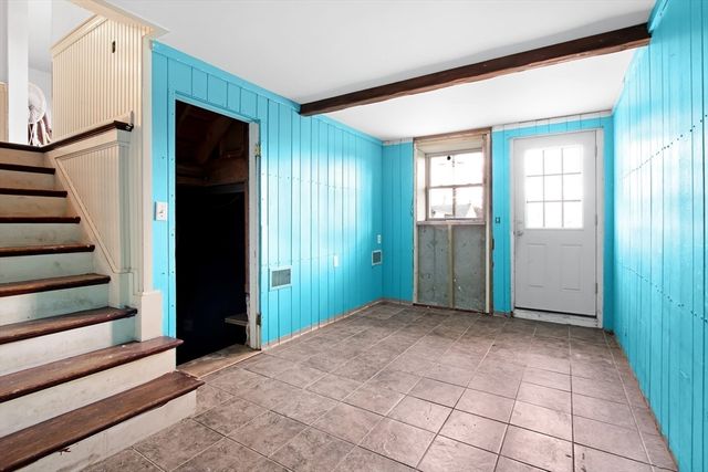 14 Walnut Street, Plainville, MA 02762