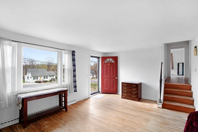 14 Walnut Street, Plainville, MA 02762