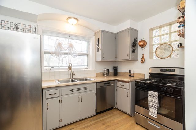 1747 N Sayre Avenue, Chicago, IL 60707