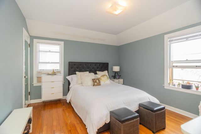 1747 N Sayre Avenue, Chicago, IL 60707