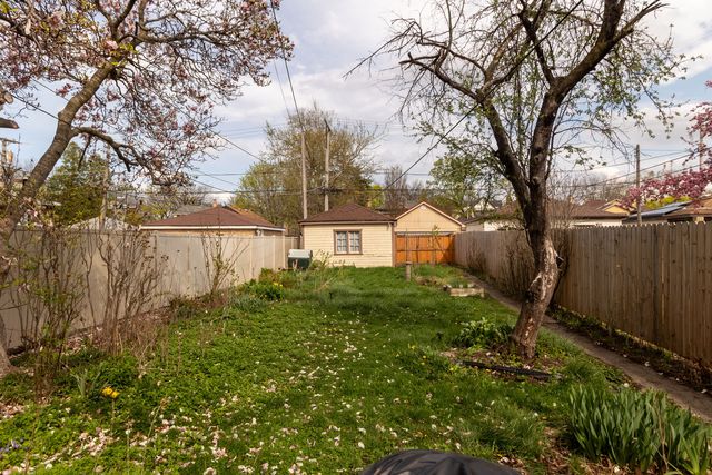 1747 N Sayre Avenue, Chicago, IL 60707