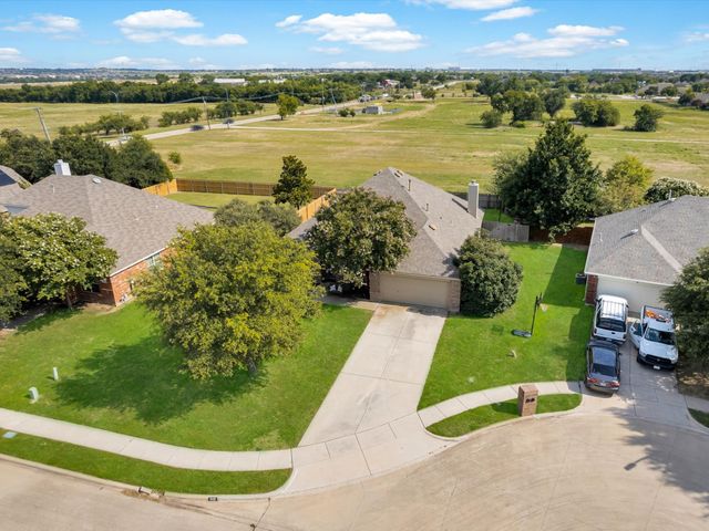 1113 Horn Toad Drive, Fort Worth, TX 76052