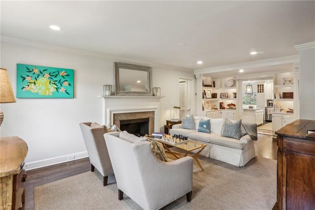 2415 Oldfield NW Road, Atlanta, GA 30327