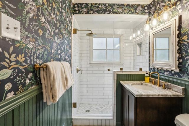 2415 Oldfield NW Road, Atlanta, GA 30327