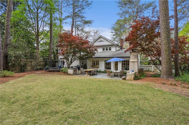 2415 Oldfield NW Road, Atlanta, GA 30327