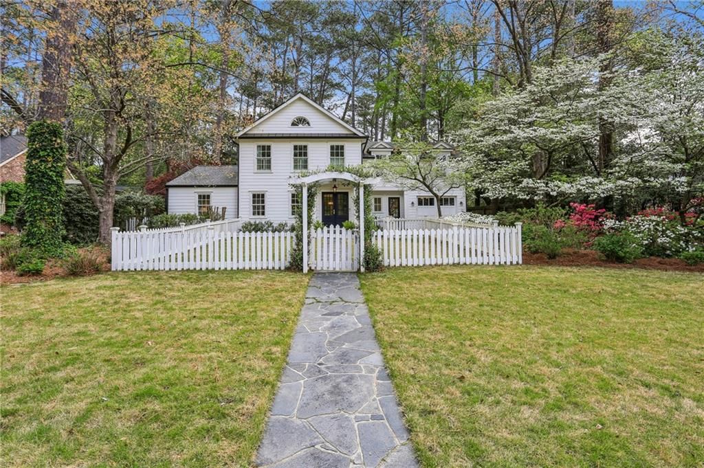 2415 Oldfield NW Road, Atlanta, GA 30327