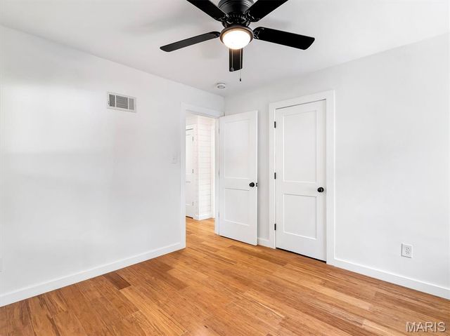 7065 Foxcroft Drive, St Louis, MO 63123