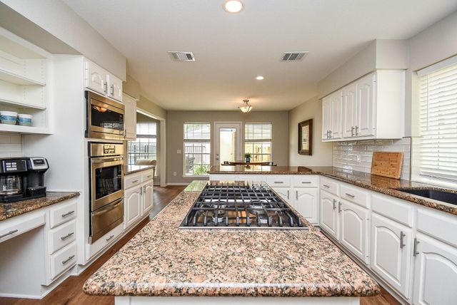426 Oyster Creek Village Drive, Missouri City, TX 77459
