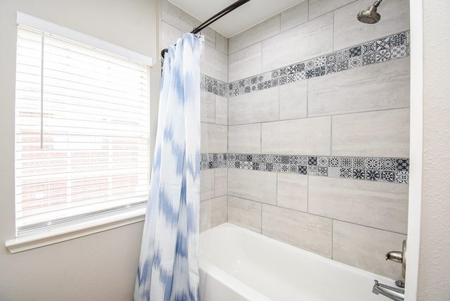 426 Oyster Creek Village Drive, Missouri City, TX 77459