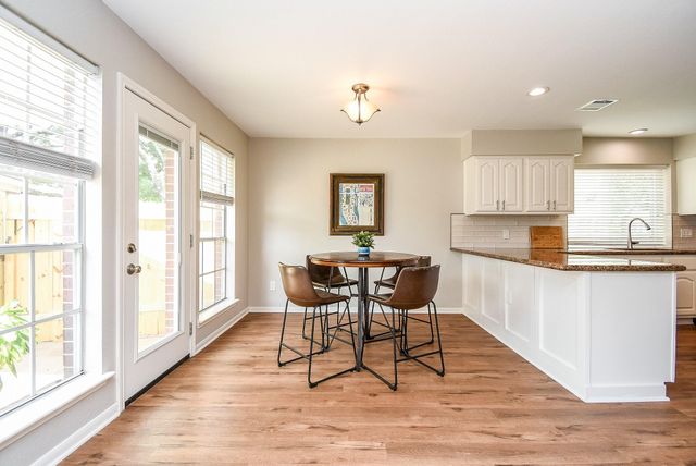 426 Oyster Creek Village Drive, Missouri City, TX 77459