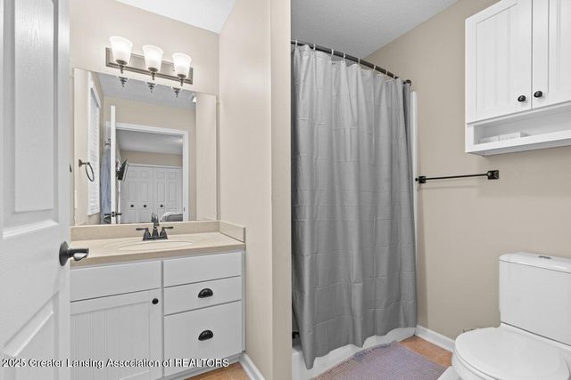 2036 Reo Road, Lansing, MI 48910