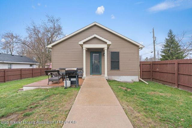 2036 Reo Road, Lansing, MI 48910