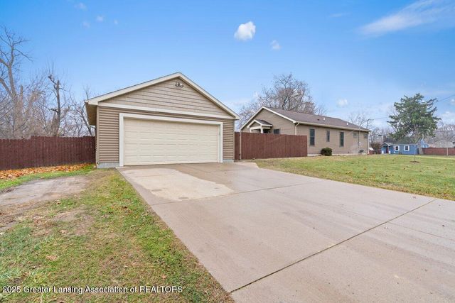 2036 Reo Road, Lansing, MI 48910