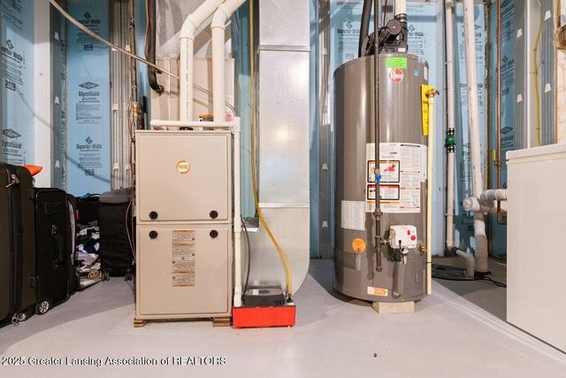 2036 Reo Road, Lansing, MI 48910