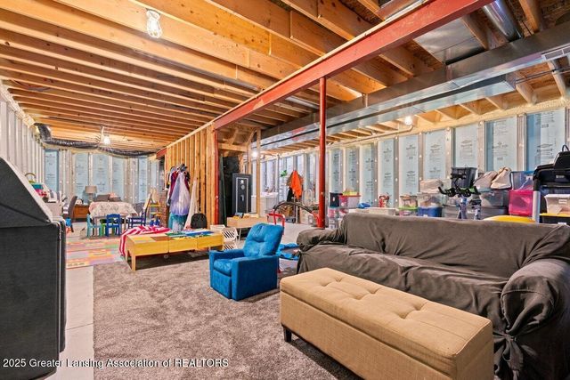 2036 Reo Road, Lansing, MI 48910