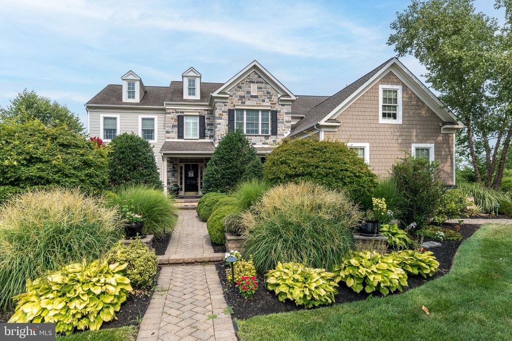 397 AUGUSTA DR, TELFORD, PA 18969 — photo 2