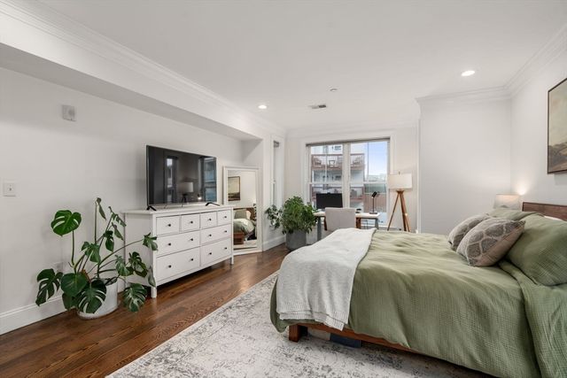 136 Sydney St 5, Boston, MA 02125