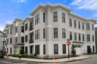 136 Sydney St 5, Boston, MA 02125