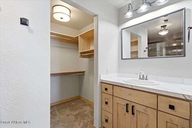 697 W Honeysuckle AVE, Hayden, ID 83835
