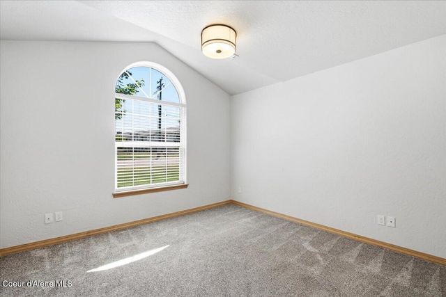697 W Honeysuckle AVE, Hayden, ID 83835