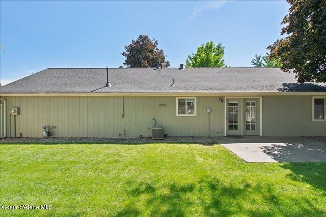 697 W Honeysuckle AVE, Hayden, ID 83835