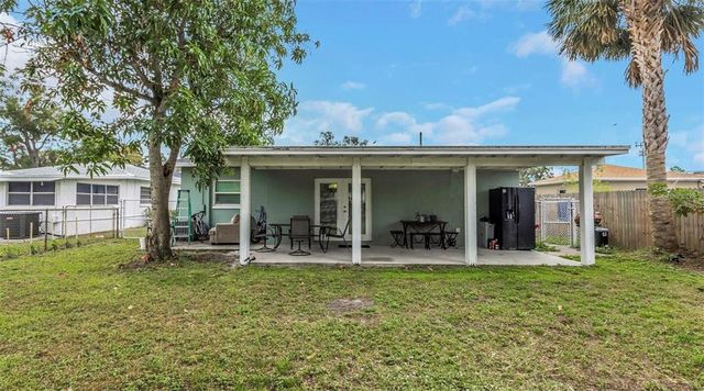 206 N HIMES AVENUE, Tampa, FL 33609