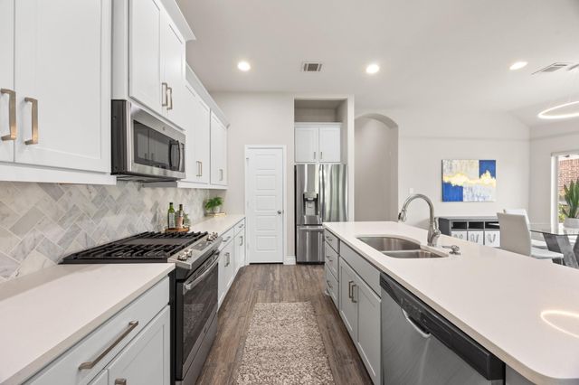 231 Krupp Ave, Liberty Hill, TX 78642