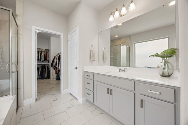 231 Krupp Ave, Liberty Hill, TX 78642